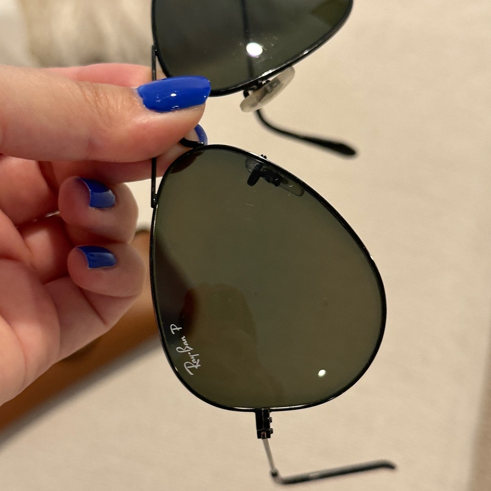 Ray-Ban Polarized Aviator in Total Black - Picture 3 of 5
